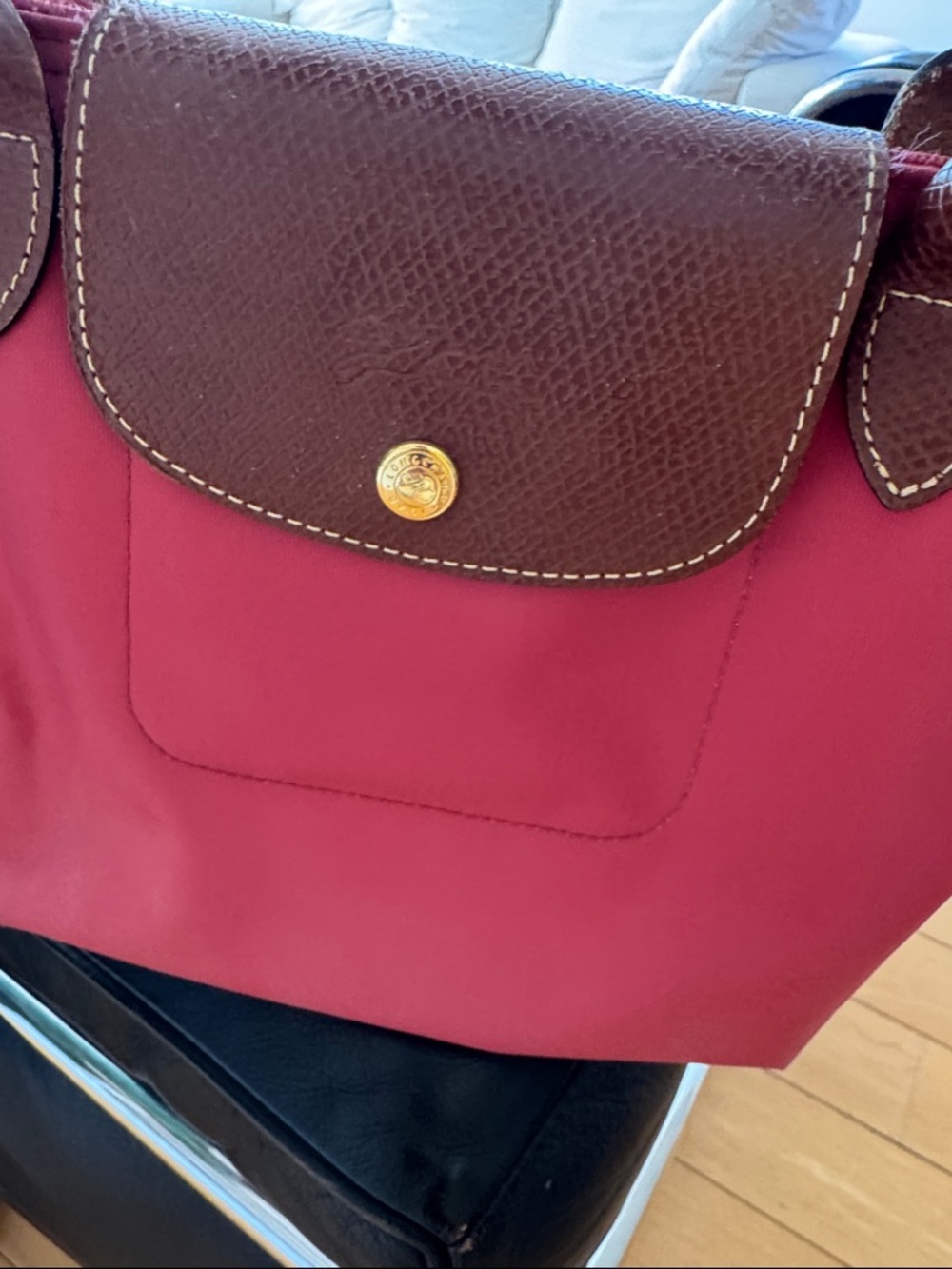 Longchamp small tote in raspberry with brown trim - Picture 2 of 6